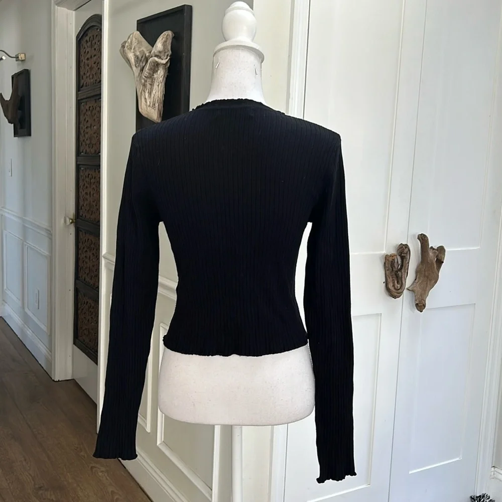ZARA Womens Black Ribbed Knit Crop Top‎ Long Sleeve Lettuce Hem Stretch S